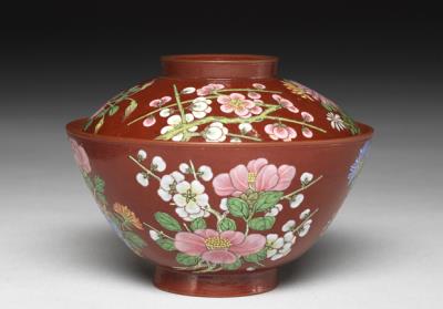 图片[3]-Yixing lidded bowl with flowers of the four seasons in painted enamels, Qing dynasty, Kangxi reign (1662-1722)-China Archive